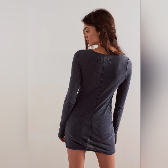 We the Free Line by Line T size M - Picture 2 of 3